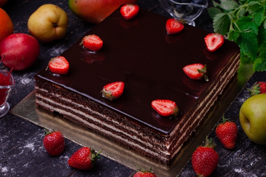 Торт "Шоколадно-сливочный" / 1,8 кг
